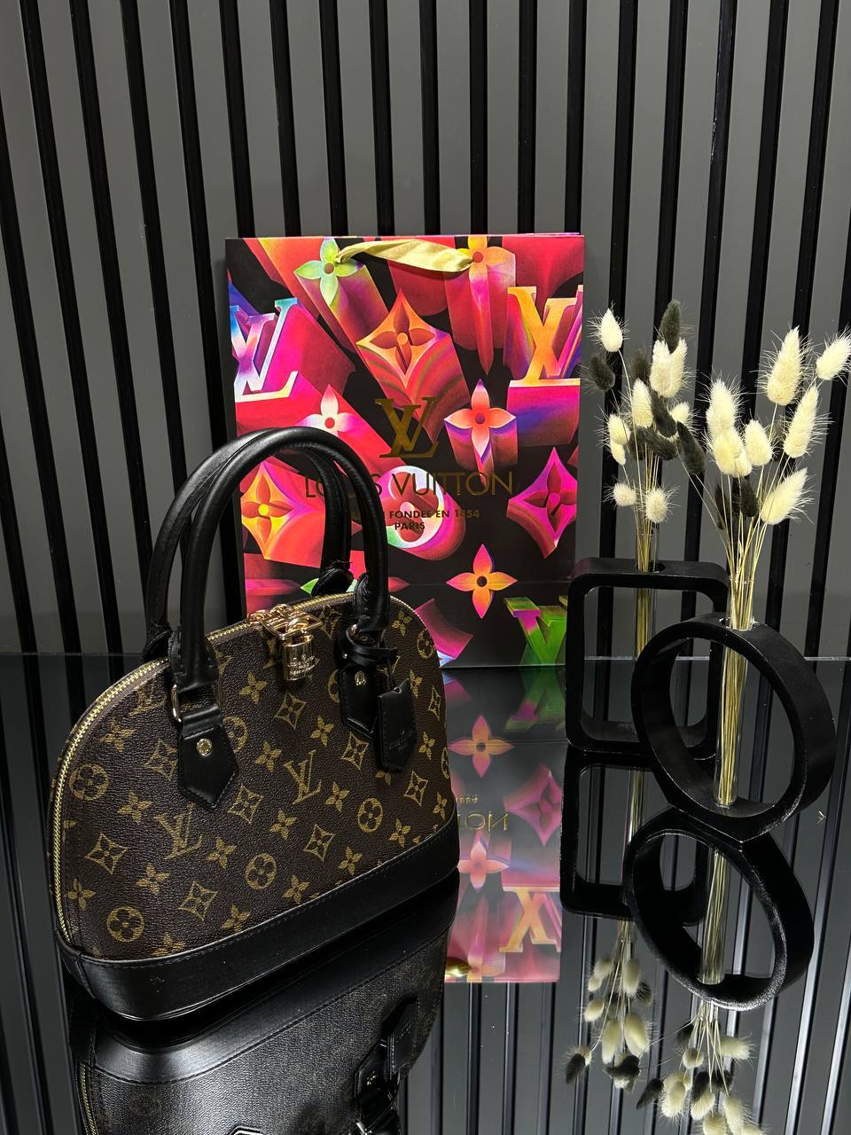 Louis Vuitton - LV29
