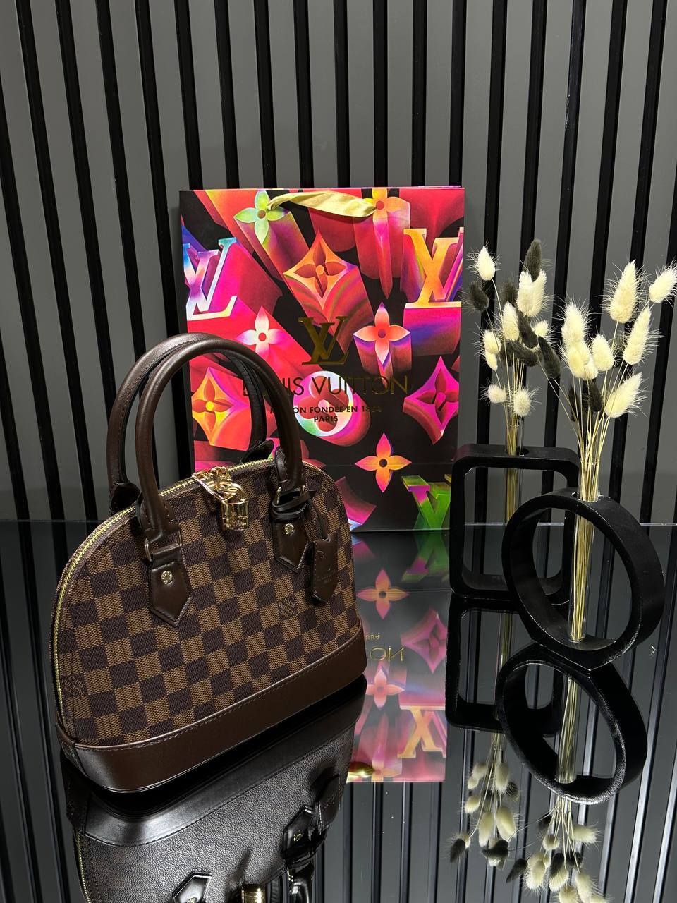 Louis Vuitton - LV33