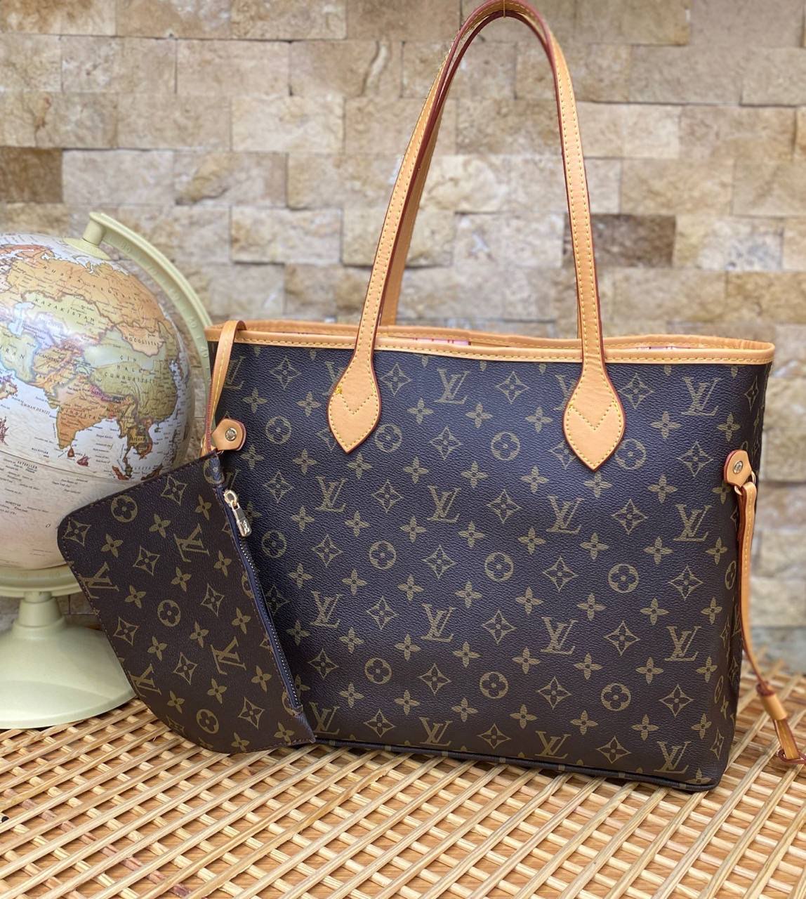 Louis Vuitton Neverfull - LV13
