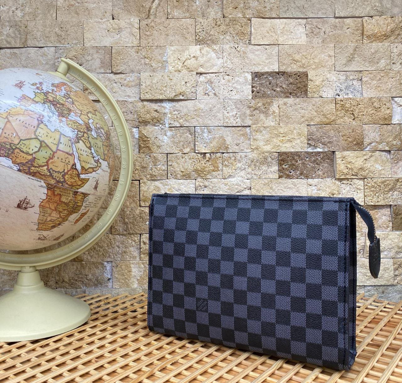 Louis Vuitton envel0pe - LV04