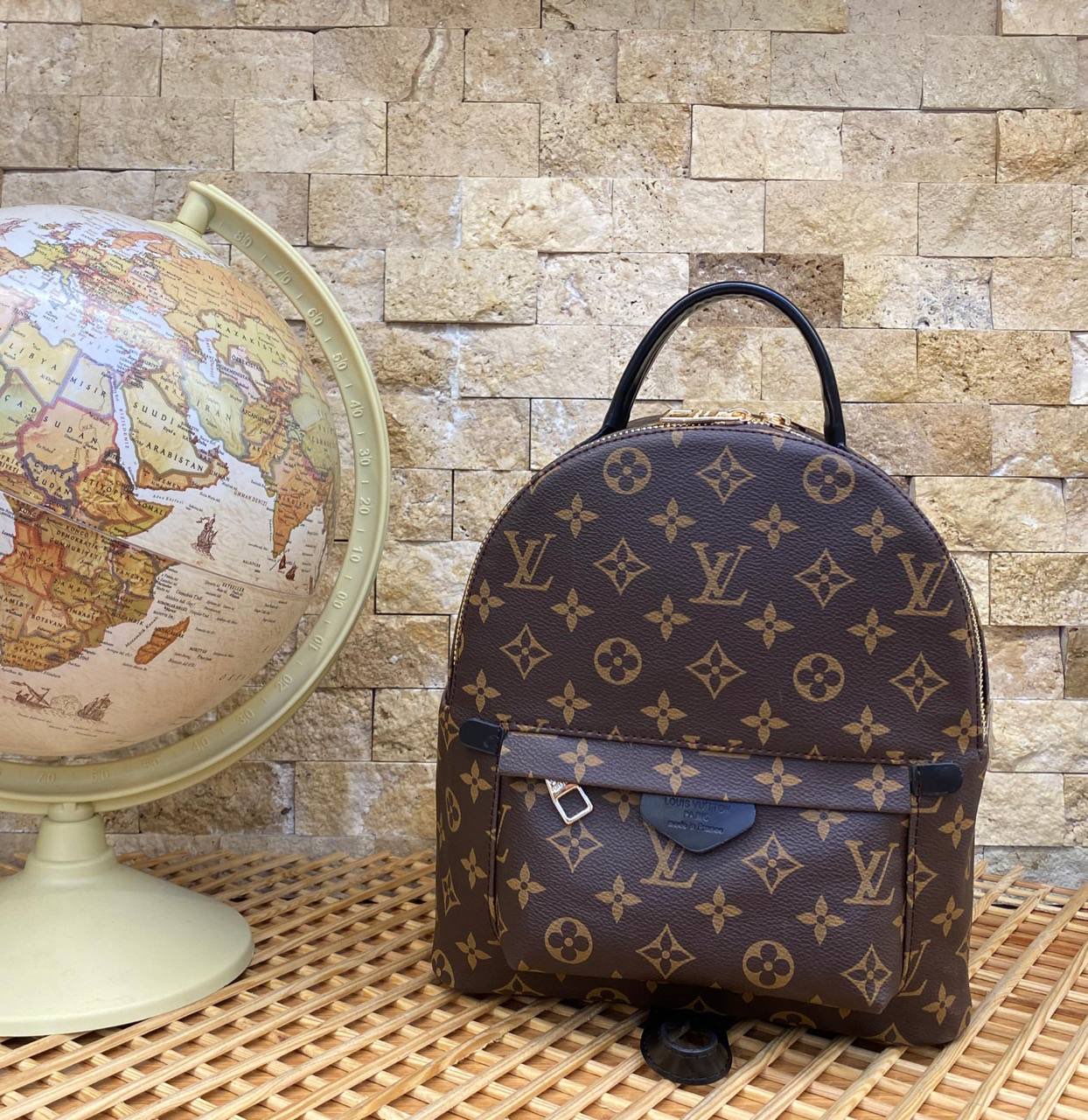 Louis Vuitton mini backbag - LV06