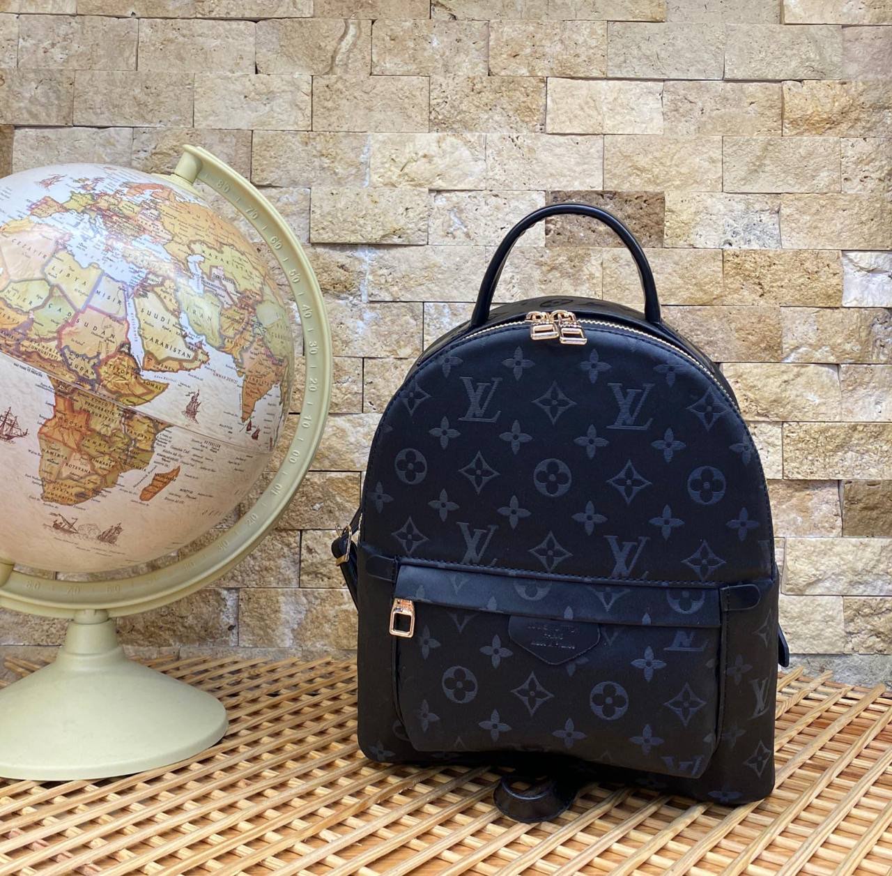 Louis Vuitton mini backbag - LV08
